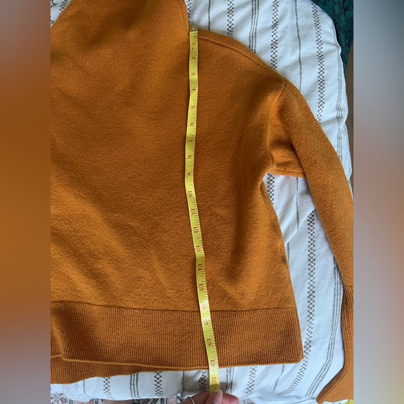 WILFRED Cyprie 100% merino wool mock neck knit sweater golden yellow Aritzia - Picture 11 of 11